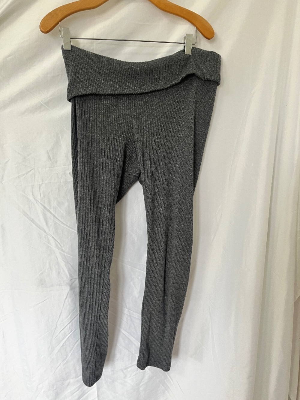 Old Navy maternity pants